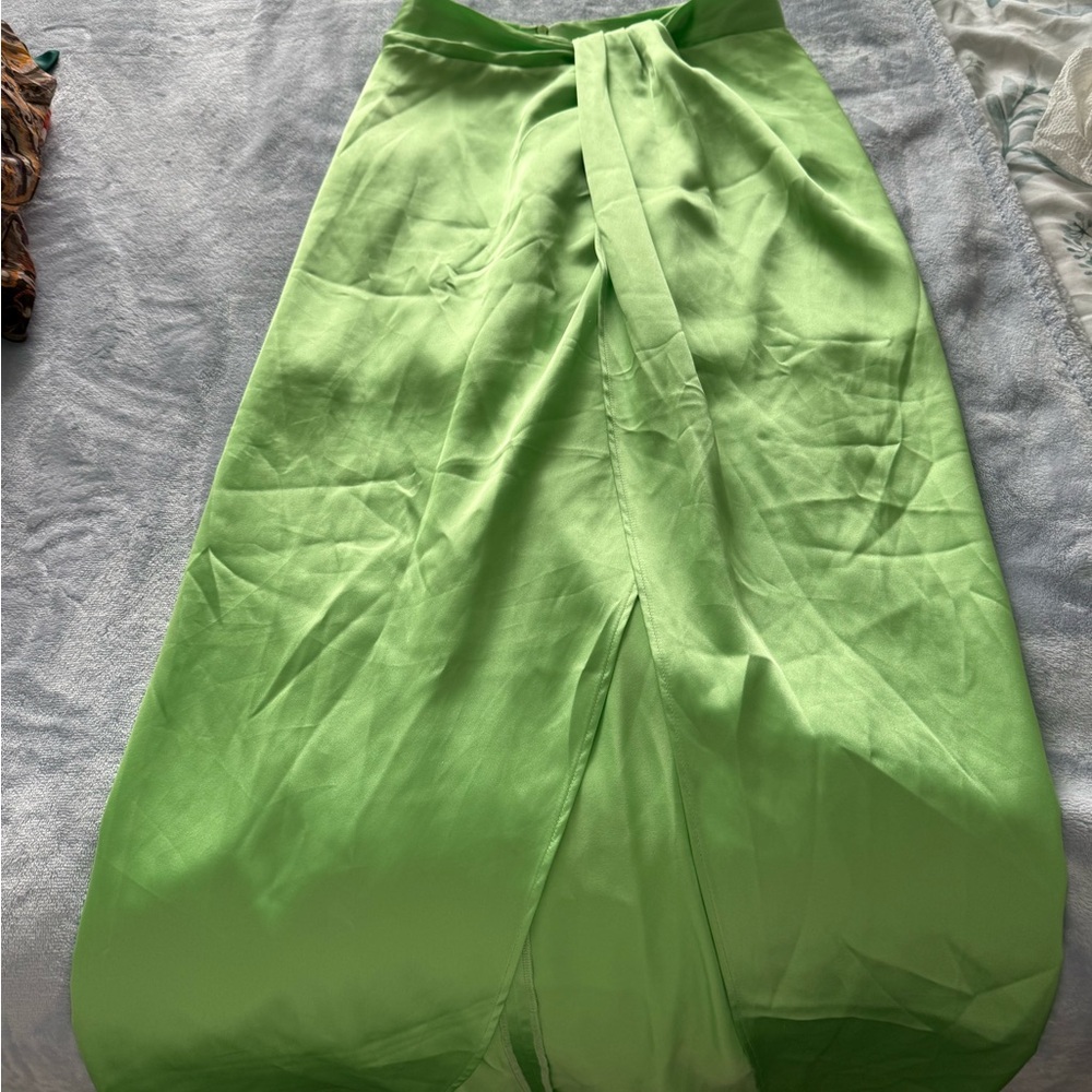 Zara Vibrant Green Satin Skirt -XS